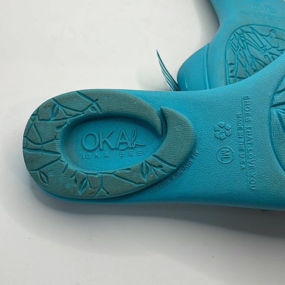 OKAb turquoise rubber women’s sandals with bow accents size ML - Picture 8 of 8